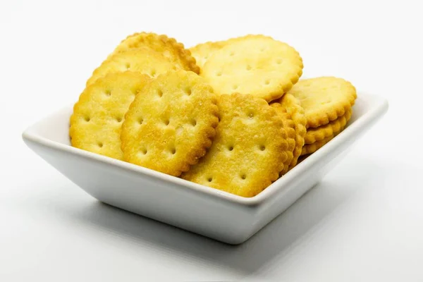 Bowl Crackers Appetizer Isolated White Background — Stock Photo, Image