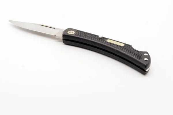 白い背景に孤立した折り曲げナイフ — ストック写真