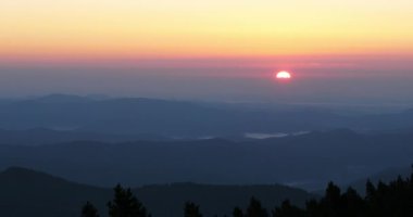 Mont Aigoual, Gard Departmanı, Occitan, Fransa. Yukarıdan görüntüle.