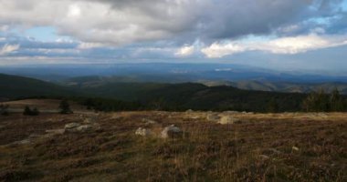 Mont Aigoual, Gard Departmanı, Occitan, Fransa. Yukarıdan görüntüle.