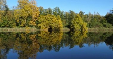 Sainte Perine göleti, Compiegne Ormanı, Picardy, Fransa