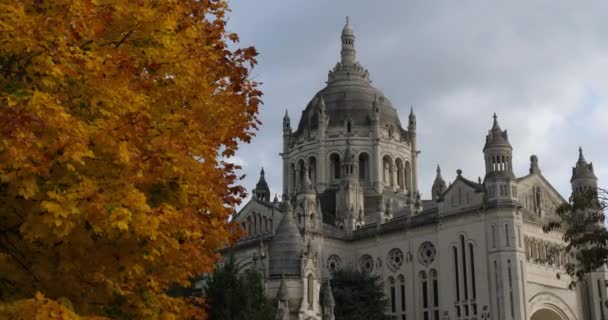 Βασιλική Sainte Therese Του Lisieux Διαμέρισμα Calvados Γαλλία — Αρχείο Βίντεο