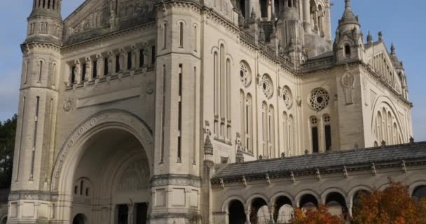 Βασιλική Sainte Therese Του Lisieux Διαμέρισμα Calvados Γαλλία — Αρχείο Βίντεο