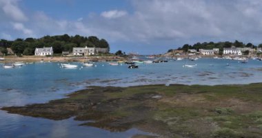 Tregastel tarafından Ploumanach limanı, Fransa, Brittany