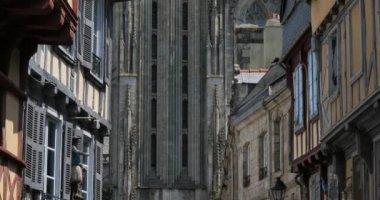 Kereon sokağı, ortaçağ cephesi ve Fransa katedrali, Quimper, Brittany