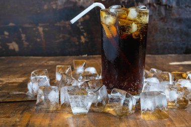 Cola drinks, black soft drinks and refreshing ice