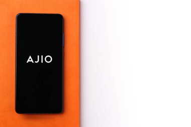 Assam, Hindistan - 9 Temmuz 2020: Ajio çevrimiçi alışveriş uygulaması.
