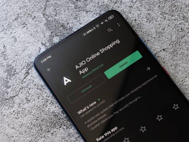 Assam, Hindistan - 9 Temmuz 2020: Ajio çevrimiçi alışveriş uygulaması.