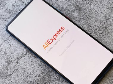 Assam, Hindistan - 9 Temmuz 2020 Aliexpress akıllı ve daha iyi bir alışveriş uygulaması.