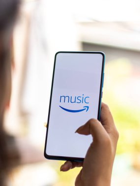 Assam, Hindistan - 28 Temmuz 2020: Amazon müzik çevrimiçi müzik platformu ve mağazası.