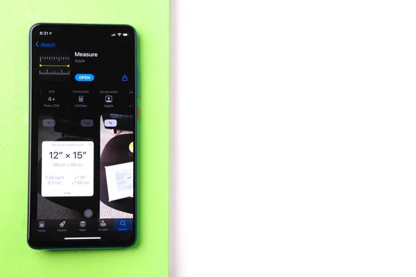 Assam India Mars 2021 Apple Mät Logotypen Telefonens Bildskärm — Stockfoto
