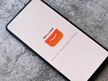 Assam, Hindistan - 9 Temmuz 2020: Banggood kolay bir çevrimiçi alışveriş sitesi.