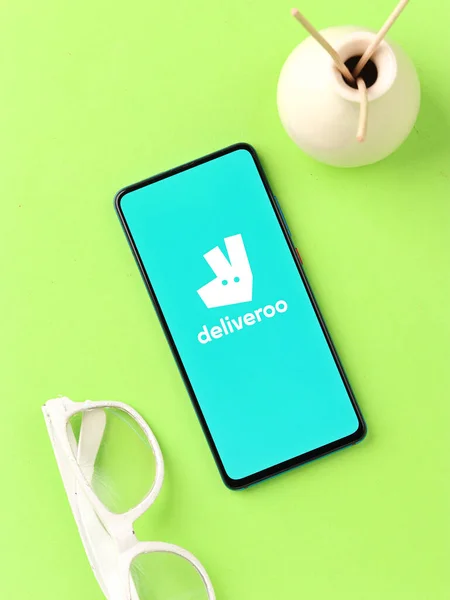 Assam Inde Mai 2021 Deliveroo Logo Phone Screen Stock Image — Photo