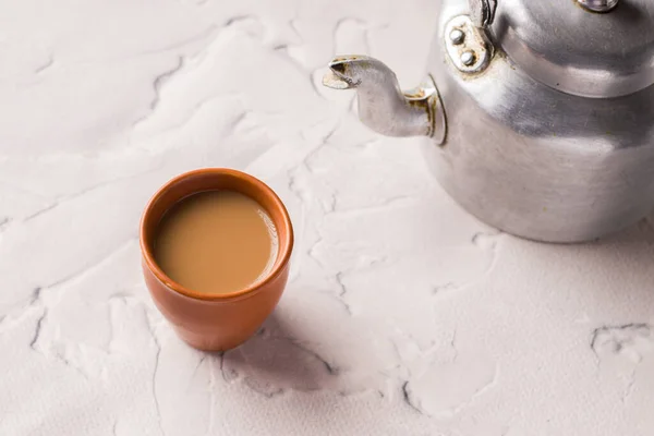 Indischer Chai Glasbechern Mit Wasserkocher Und Anderen Masalas Zur Zubereitung — Stockfoto