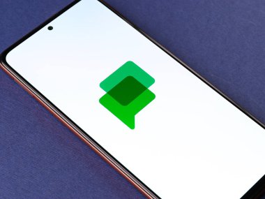 Assam, Hindistan - 29 Mayıs 2021: Google Chat logosu telefon ekranı görüntüsü.