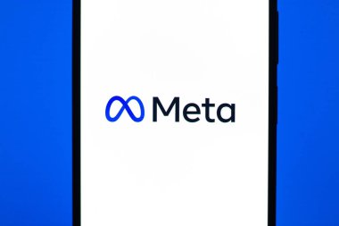 Batı Bangal, Hindistan - 29 Ekim 2021: Meta telefon ekranındaki yeni Facebook adı logosu.