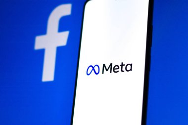 Batı Bangal, Hindistan - 29 Ekim 2021: Meta telefon ekranındaki yeni Facebook adı logosu.