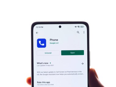 Assam, Hindistan - 29 Mayıs 2021: Telefon ekranı görüntüsü üzerinde Google Telefon uygulaması logosu.