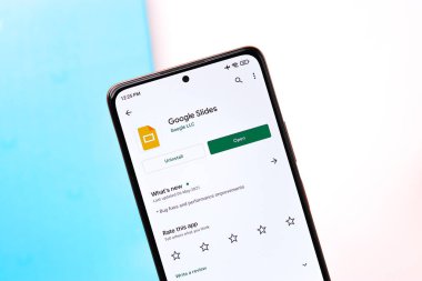 Assam, Hindistan - 29 Mayıs 2021: Google Slayt uygulaması logosu telefon ekranı görüntüsü.