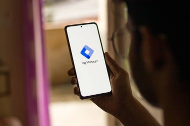 Assam, Hindistan - 29 Mayıs 2021: Telefon ekranında Google Tag Manager logosu.