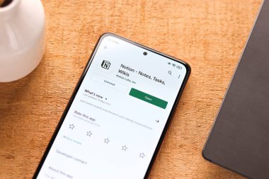 Assam, Hindistan - 29 Mayıs 2021: Telefon ekranı görüntüsünde kavram logosu.