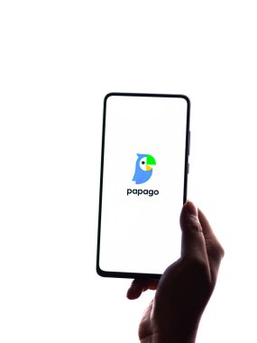 Assam, Hindistan - 04 Mayıs 2021: Naver Papago telefon ekranı görüntüsü.