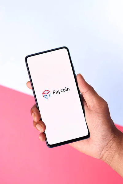 Ассам Индия Мая 2021 Года Paycoin Экране Телефона — стоковое фото