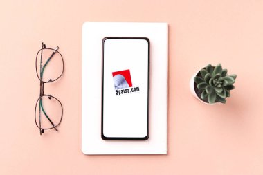 Batı Bangal, Hindistan - 21 Ağustos 2021: 5paisa telefon ekranı görüntüsü logosu.