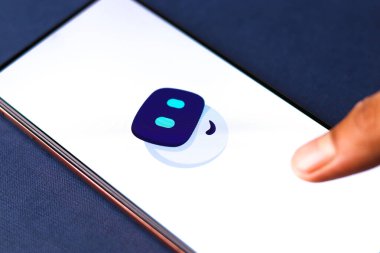 Batı Bangal, Hindistan - 21 Ağustos 2021: Telefon ekranında Mimo logosu.