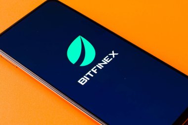 Assam, Hindistan - 10 Mart 2021: Telefon ekranı görüntüsünde Bittrex logosu.