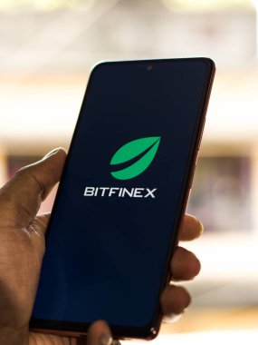 Assam, Hindistan - 10 Mart 2021: Telefon ekranı görüntüsünde Bittrex logosu.