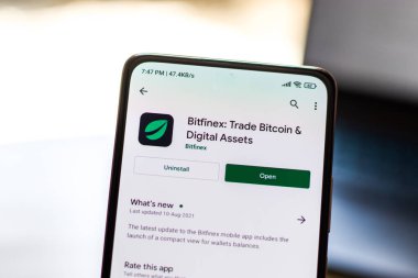 Assam, Hindistan - 10 Mart 2021: Telefon ekranı görüntüsünde Bittrex logosu.