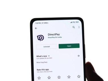 Batı Bangal, Hindistan - 28 Eylül 2021: Telefon ekranında doğrudan ödemeli logo.