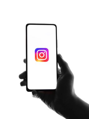Batı Bangal, Hindistan - 28 Eylül 2021: Telefon ekranında Instagram logosu.
