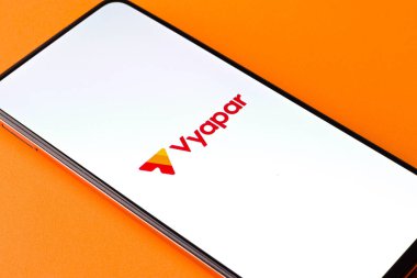 Batı Bangal, Hindistan - 28 Eylül 2021: Telefon ekranında Veder uygulaması logosu.