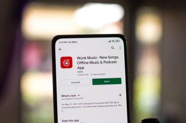 Batı Bangal, Hindistan - 28 Eylül 2021: Telefon ekranında Wynk müzik logosu.