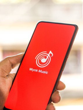 Batı Bangal, Hindistan - 28 Eylül 2021: Telefon ekranında Wynk müzik logosu.