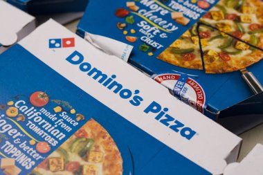 Batı Bangal, Hindistan - 21 Ağustos 2021: Domino pizzası.