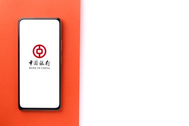 Batı Bangal, Hindistan - 09 Ekim 2021: Çin Bankası logosu telefon ekranı görüntüsünde.