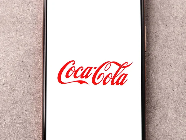 Batı Bangal Hindistan Ekim 2021 Telefon Ekranında Coca Cola Logosu — Stok fotoğraf