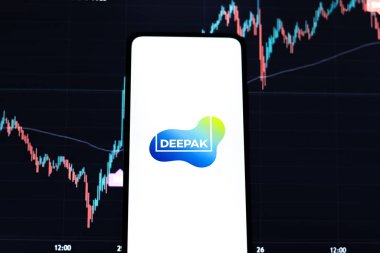 Batı Bangal, Hindistan - 09 Ekim 2021: Telefon ekranında Deepak Nitrite logosu.