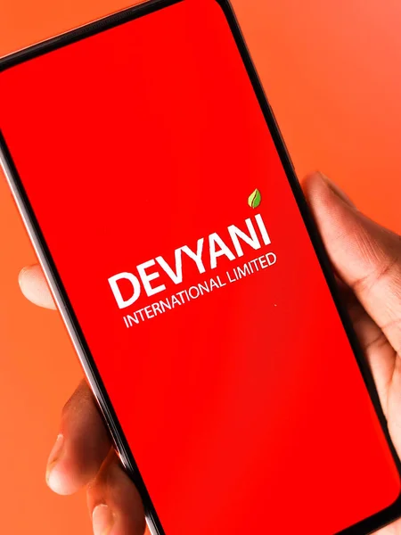 West Bangal Indien Oktober 2021 Devyani Logo Auf Dem Handybildschirm — Stockfoto