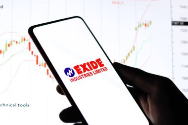 Batı Bangal, Hindistan - 09 Ekim 2021: Telefon ekranında logoyu göster.