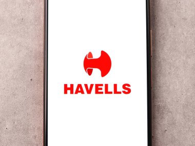 Batı Bangal, Hindistan - 09 Ekim 2021: Telefon ekranı görüntüsünde Havells logosu.