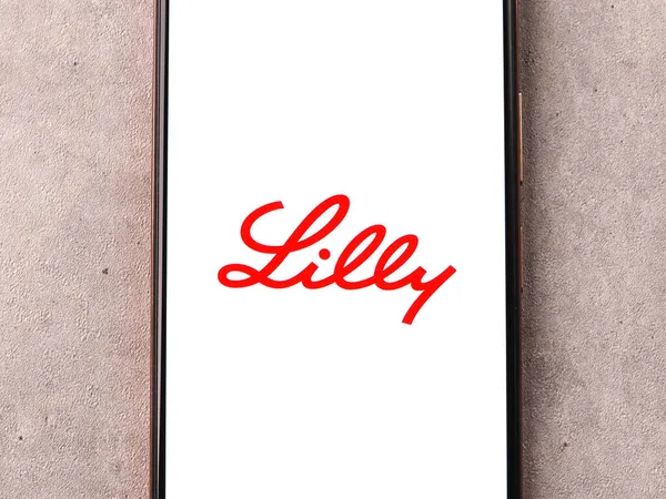 West Bangal India October 2021 Eli Lilly Company Logo Phone — 스톡 사진