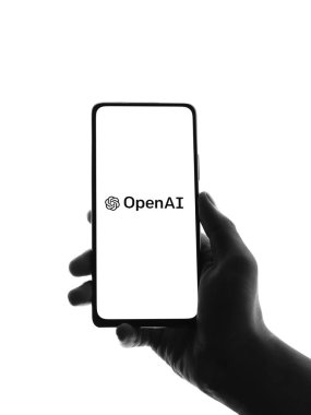 Batı Bangal, Hindistan - 09 Ekim 2021: Telefon ekranında OpenAI logosu.