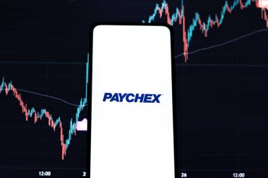Batı Bangal, Hindistan - 09 Ekim 2021: Telefon ekranı görüntüsünde Paychex logosu.