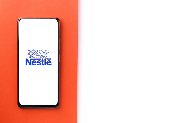 West Bangal India October 2021 Nestle Logo Phone Screen Stock — 图库照片