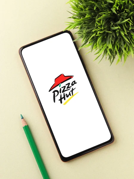 West Bangal Indie Października 2021 Logo Pizza Hut Ekranie Telefonu — Zdjęcie stockowe