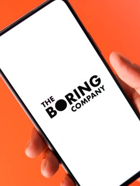 Batı Bangal, Hindistan - 09 Ekim 2021: Telefon ekranındaki Sıkıcı Şirket logosu.